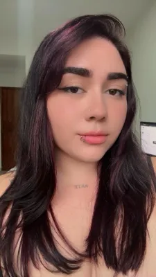 Anna — host at Canto Carioca